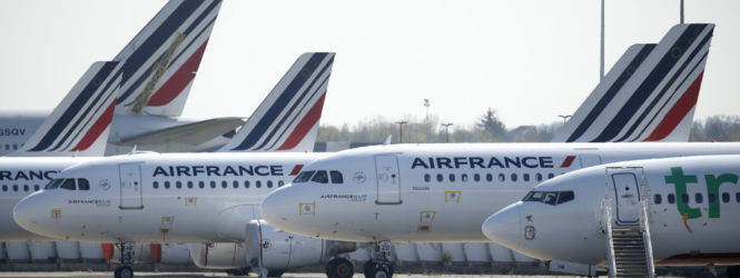 Metade dos voos cancelados em Paris-Orly devido a greve não programada