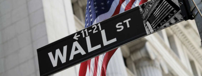 Wall Street sem rumo ao antecipar continuação da subida da taxa de juro