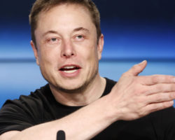 Elon Musk quer criar rival da ChatGPT
