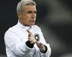 Vasco-Botafogo ‘aqueceu’ e Luís Castro pegou-se com treinador adversário