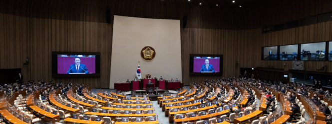 Parlamento de Seul vota impugnação de ministro após tragédia no Halloween