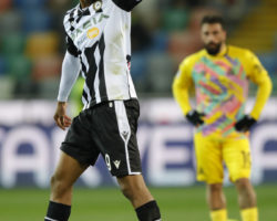 Beto regressa aos golos e ajuda Udinese a conquistar empate