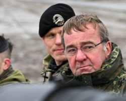 Alemanha e Portugal entregam tanques à Ucrânia até ao "final do mês"