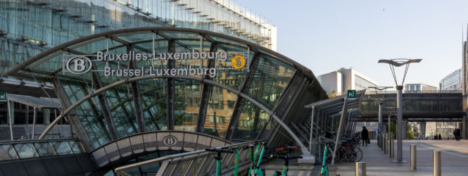Bruxelas em alerta após ameaça de ataque no metro da cidade