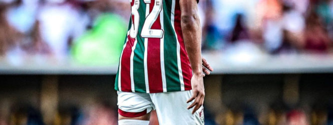 Avançado do Fluminense de coração partido: "Vou desistir do futebol"