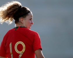 Seleção feminina vai entrar "com tudo" frente à Noruega