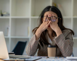 Nove sintomas de stress crónico que muitos não conhecem