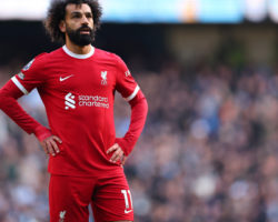 Al-Ittihad tenta comprar Salah com a ajuda de ex-jogador do Liverpool