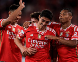 Notas do Benfica-Vizela: Buntic serviu o bife e águia picou a ‘Vitela’