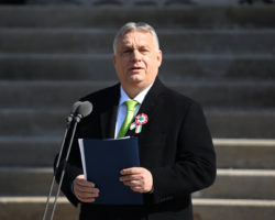 Viktor Orbán vaticina que forças soberanistas vão dominar na Europa e EUA