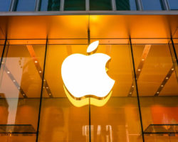 Governo norte-americano acusa Apple de práticas "monopolistas" no iPhone