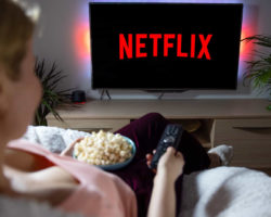 Netflix ‘abre porta’ a mais aumentos de preços